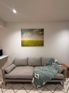 Spacious and cosy 2 bedroom 2 bathroom apartment in the heart of Southbank - 6