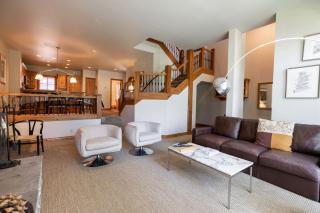 Highlands Townhome by Vail Realty - 8