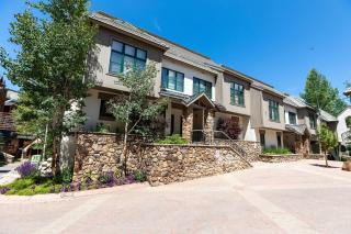 Highlands Townhome by Vail Realty - 9