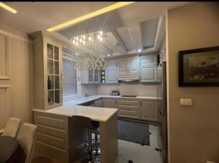 REI Living - 3BR, Free Parking - City Center - 4
