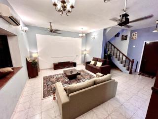 Vintage Villa with Projector - 0