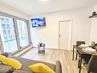 Urban Stay 1BR w free parking - 8