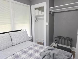 TWO BEDROOM HOME IN BEAUTIFUL DOWNTOWN LAKELAND - 6