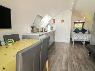 Gortin Glen Glamping Pod 4 - 5