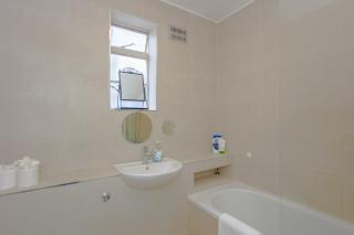Contemporary 2 Bedroom Flat in Bayswater - 6