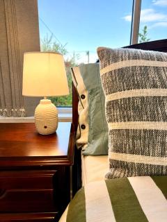 Convenient Melbourne Stay Near Airport - 6