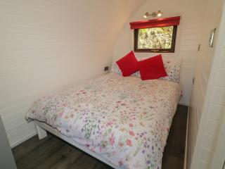 Gortin Glen Glamping Pod 3 - 1