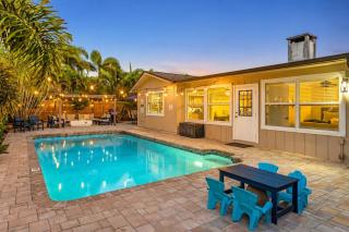 Private Heated Pool & Game Room Escape - 9