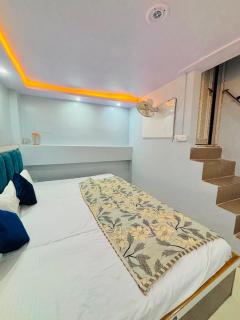 Shri Homestay 800m from kashi vishwanath - 1