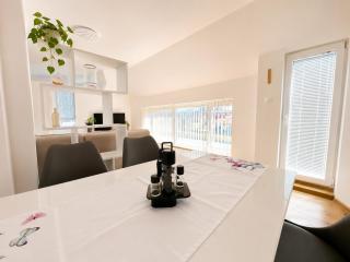 1BR Ap With Top Location & Big Balcony - 6