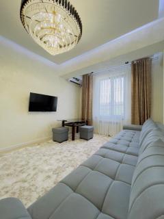 Spacious - Family-Friendly - Fast 500Mbps Wi-Fi - 4