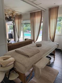 Love room avec Spa privatif près de Montpellier - 3