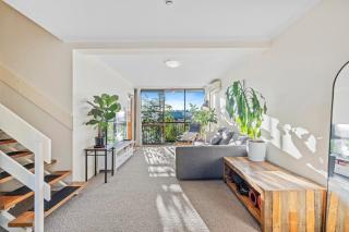 Cosy Auchenflower Stay in Prime Brisbane Spot - 0