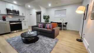 TNC Stays Luxurious Modern Suite Seton Calgary South - 6