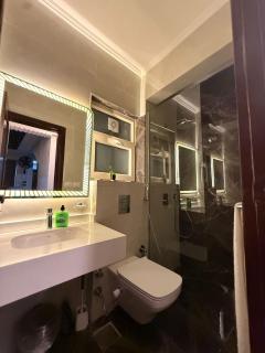 The Lotus Inn Luxury Garden Apartment - 1
