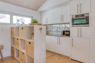 Sunkissed Studio in Cottesloe! - 8