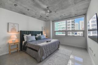 Contemporary Midtown Condo - Pool & Free Parking - 6