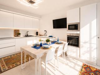 Sunrise Apartment by Symphonya Luxury Holiday Rentals - 5