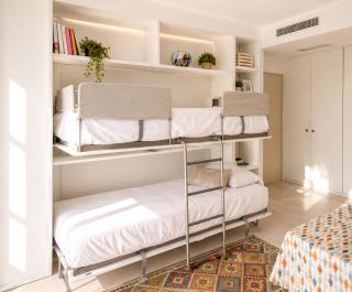 Sunrise Apartment by Symphonya Luxury Holiday Rentals - 1