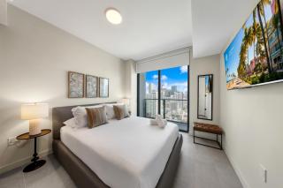Stylish 1BR plus Den - Rooftop Pool - Near Downtown - 6
