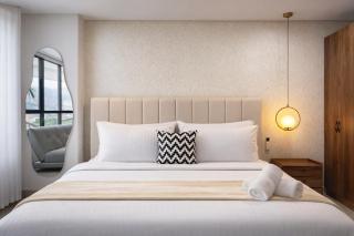 Suite de lujo cama king con AC - 2