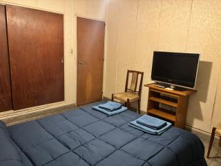 Departamento Villa Carlos Paz centrico de 3 dormitorios con calefacción y cochera incluida capacidad 7 personas - 4
