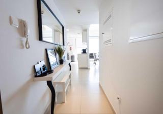 Coastal Gem with Panoramic Sea View in Pacific towers - 5