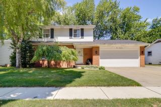 5 Mi to Lake Erie! Cozy Monroe Home & Private Yard - 9