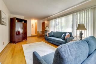 5 Mi to Lake Erie! Cozy Monroe Home & Private Yard - 8