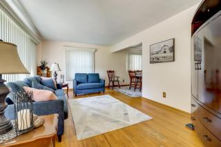 5 Mi to Lake Erie! Cozy Monroe Home & Private Yard - 5