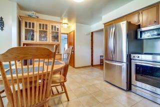 5 Mi to Lake Erie! Cozy Monroe Home & Private Yard - 1