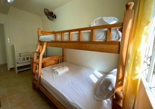 Beach Walk Apartment with Private Garden & Wifi - 3