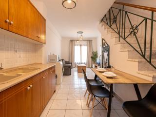 Thalia's Seaview Apartment - 7
