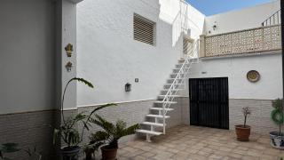 Patio de Los Barberos 2 - 1