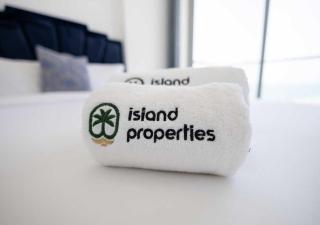 Seamless 2BR near the Ocean by Island properties - 5
