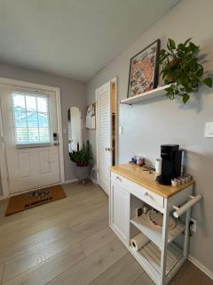 Disney, Universal, Epic Hub- Studio Suite - 6