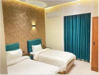 Town Palace Hotel - 3