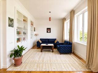 Lia's Guest House - 5