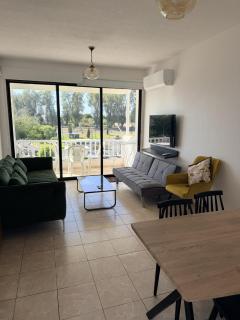 Marinas Harbour Court Budget 210 - 0