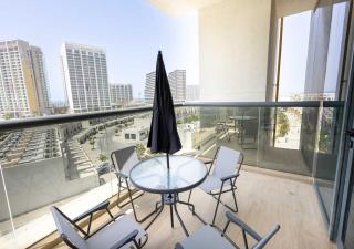 Spectacular Modern 2BR with Waterfront Living in Gateway Residences - 8