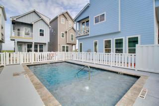 Walk to Beach & Pool Access! North Padre Retreat - 6