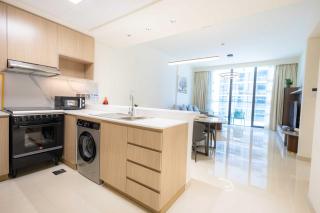 Sophisticated 1BR near the Sea in Bay Residences - 9