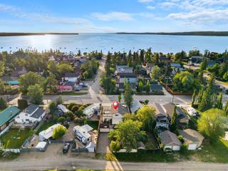 Tahimik Shores By Lake BBQ Firepit Sleeps 10 - 0