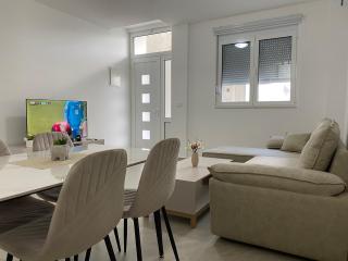 Anika Apartments - 4