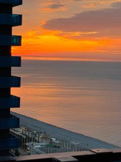 Orbi City Golden Sunset Apartment - 1