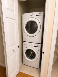 Modern Suite Private Bath FREE Parking Near Manhattan - 4