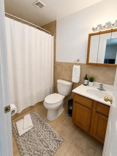 Modern Suite Private Bath FREE Parking Near Manhattan - 7