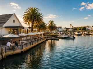CANAL GUEST HOUSE - Waterfront Boutique B&B - 6