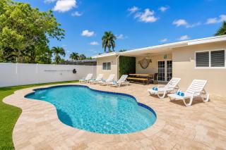 Great Location 5BR Heated Pool near Hollywood Beach - 9