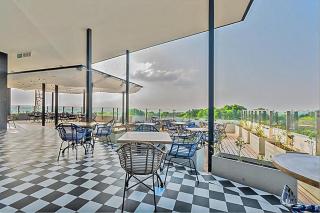 452 One Rosebank - 6